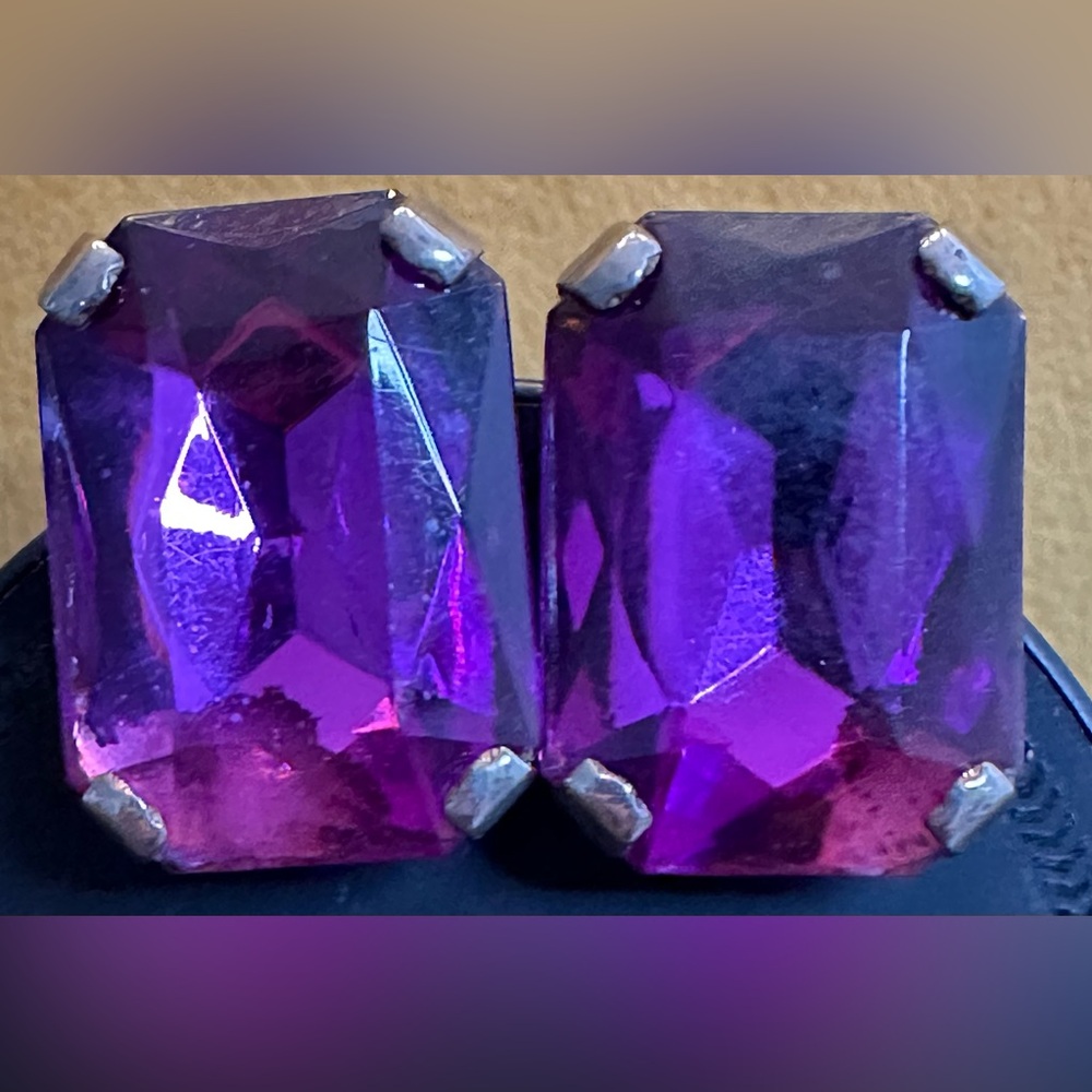 Vintage ‘80’s Purple Gemstone Earrings